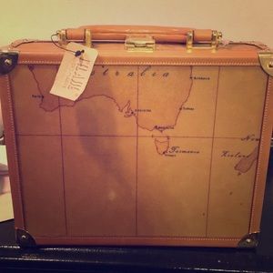 Alviero Martini bag NWT